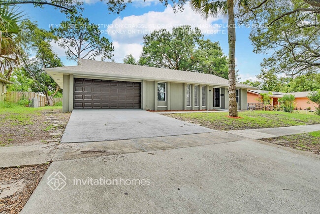 Building Photo - 2041 Dunsford Dr