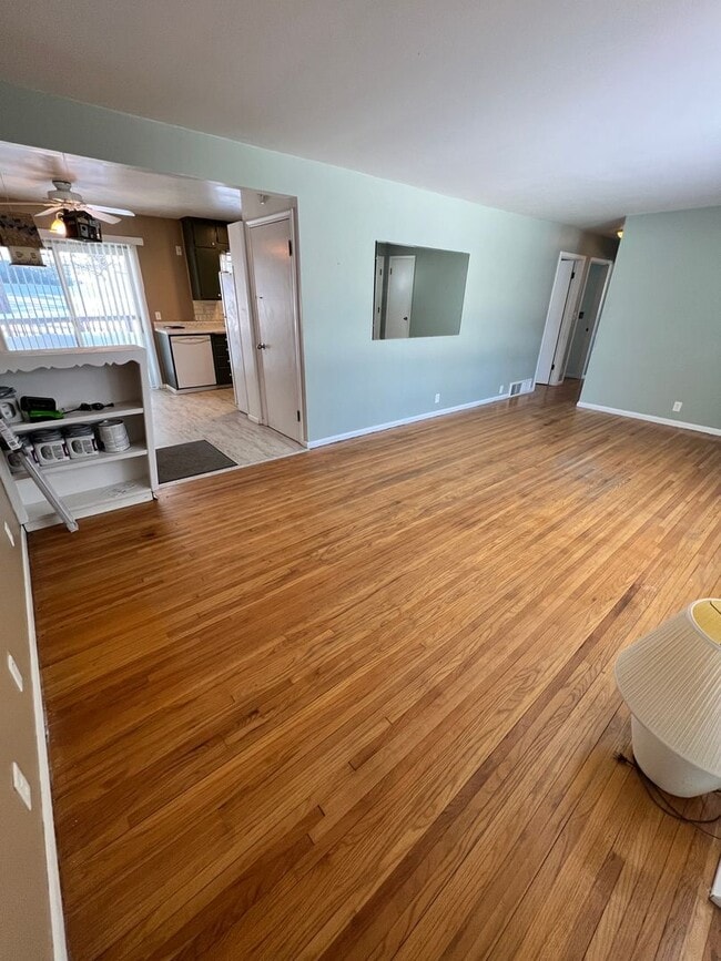 Building Photo - 140 E Niagara St