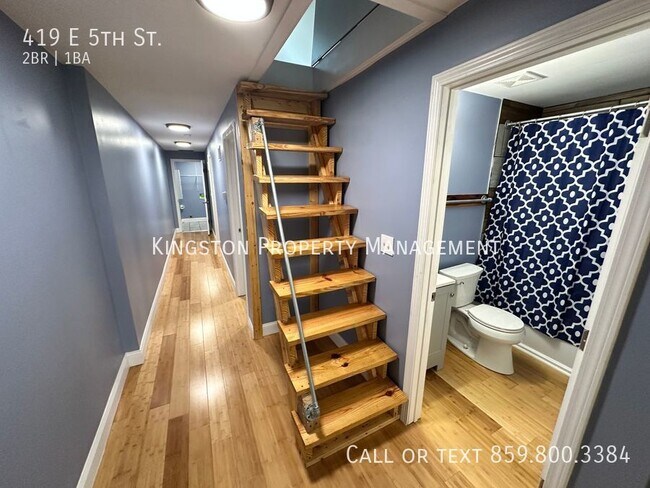 Foto del edificio - Recently Remodeled 2 Bedroom House Now Ava...