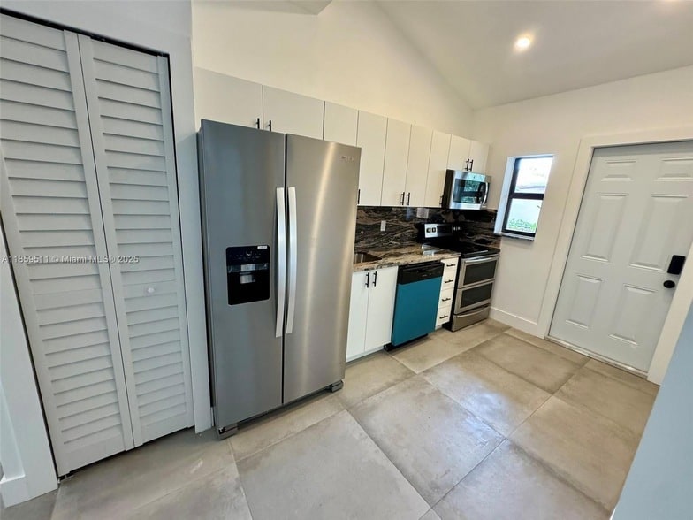 Photo - 3 NE 70th St