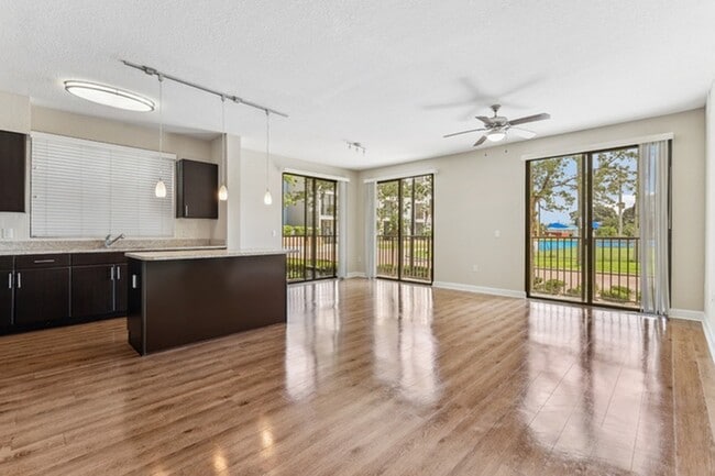 Kitchen - Lantower Westshore