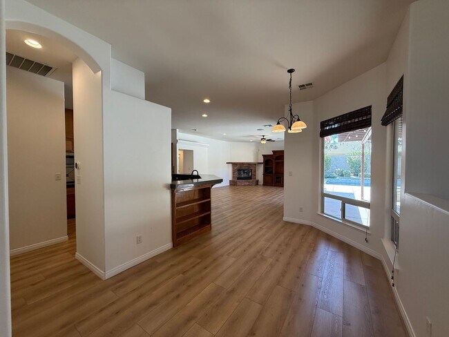 Building Photo - 4309 Scribner Way