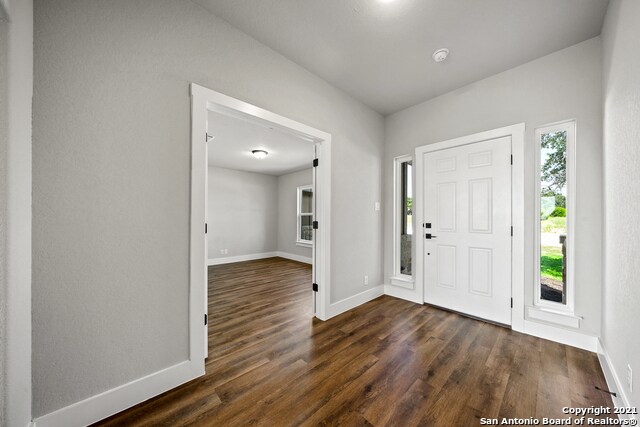 Foto del edificio - 114 Jacob Dearing St