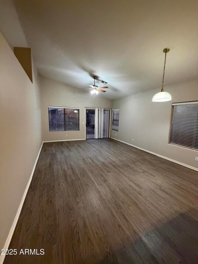 Foto del edificio - 1785 E Appaloosa Rd