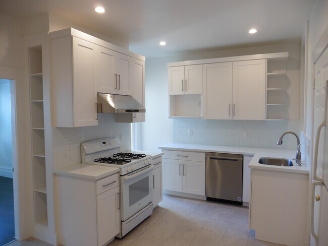 Cocina - 862 Lombard St