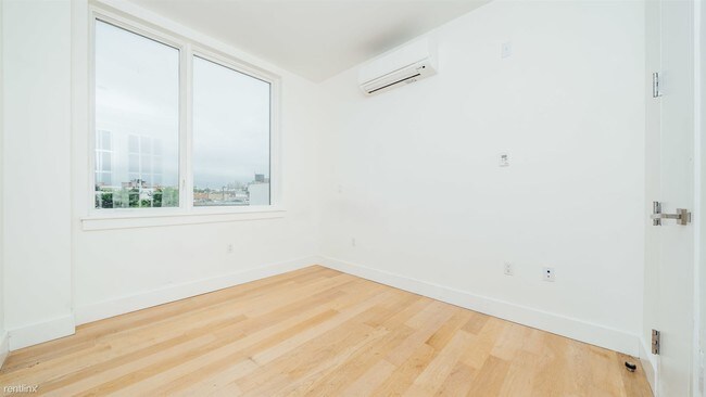 Foto del edificio - 137 Bayard St