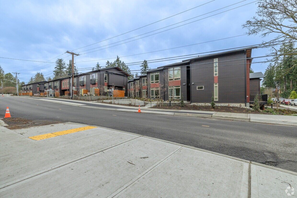 Building Photo - The Oliver