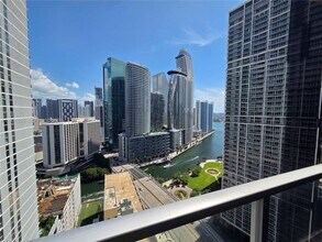Building Photo - 500 Brickell Ave