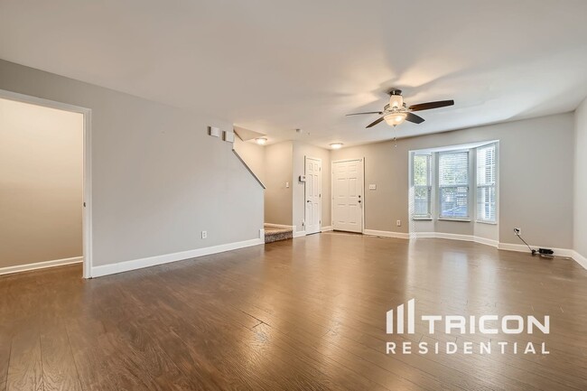 Building Photo - 610 N Branch Ct