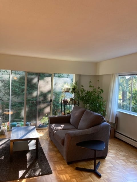 Photo du bâtiment - 1050 Pemberton