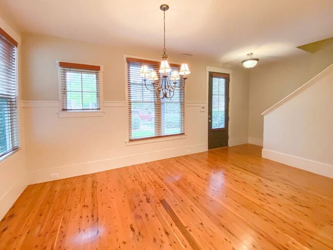 Foto del edificio - 1181 Great Ridge Pkwy