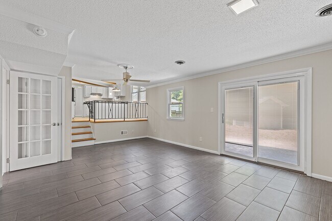 Building Photo - 1101 Gunnison Pl
