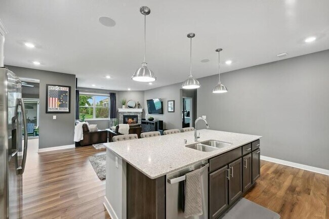 Foto del edificio - 9337 Bridle Way