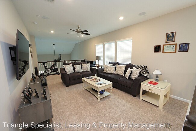 Building Photo - 3 br, 2.5 bath House - 1007 Epiphany Road