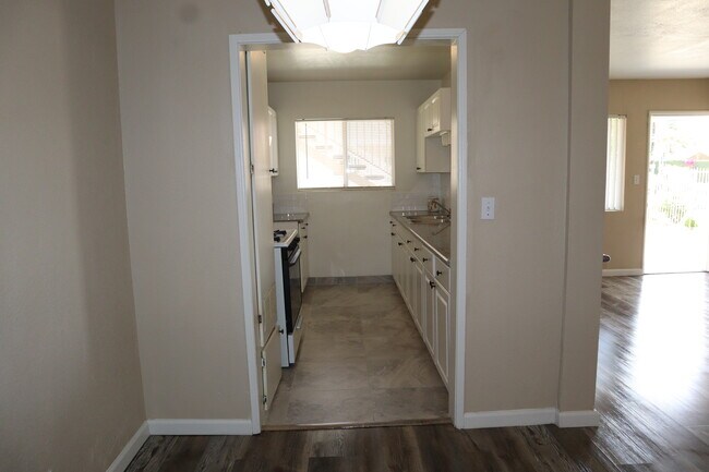 Foto del edificio - 7013 Coldwater Canyon Ave