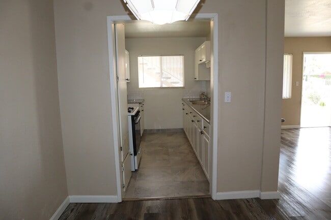 Building Photo - 7013 Coldwater Canyon Ave