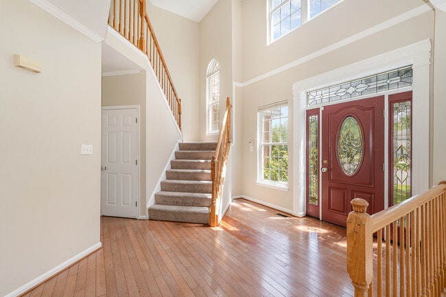 Building Photo - 200 Woodgreen Cir