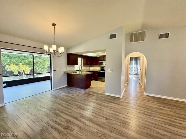 Foto del edificio - 3725 SW 6th Ave