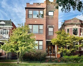 Building Photo - 1342 N Kedzie Ave
