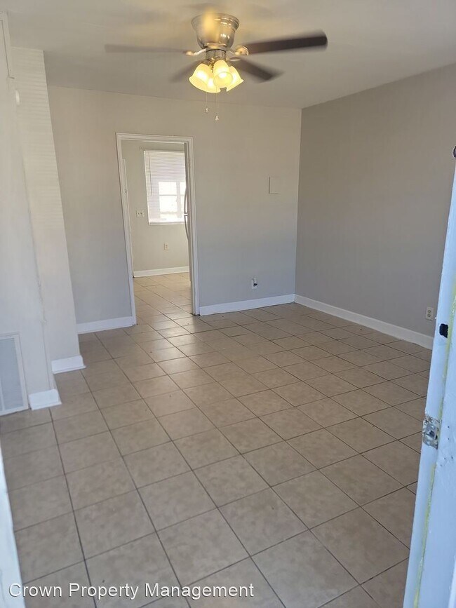 Foto del edificio - 2 br, 1 bath House - 743 A Shull Street