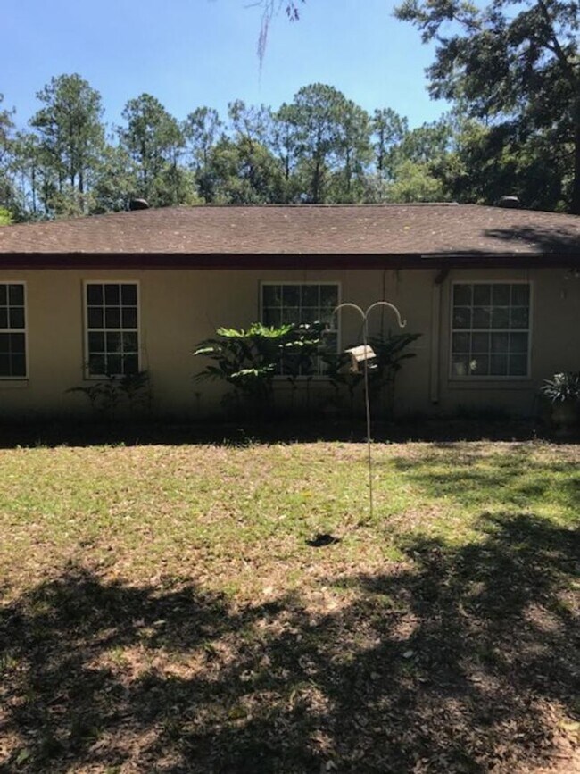 Foto del edificio - Charming 3/2 Home in Citrus Springs – Fenc...
