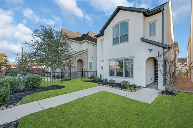 Building Photo - 5215 Galahad Ct