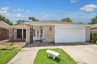 Building Photo - 6511 Pauma Dr