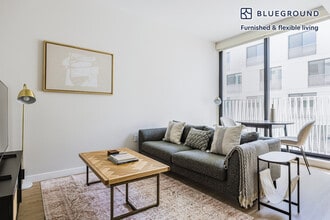 Building Photo - 200 Mesnager St