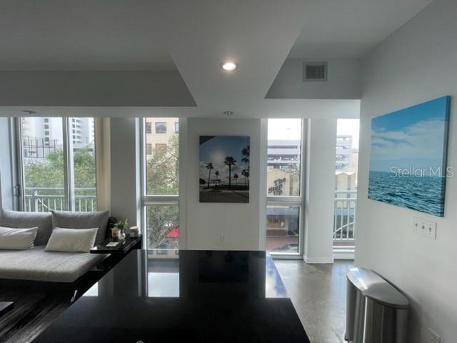 Foto del edificio - 1350 Main St