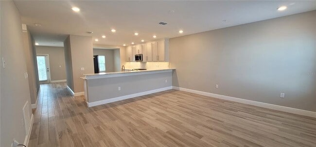 Foto del edificio - 5351 Bridge St