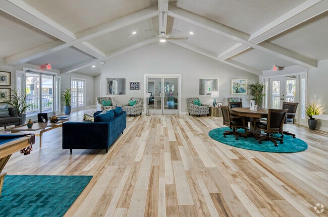 Casa club - 1400 Plantation Blvd Plant City, FL, 33566-1502 - Park at Walden Lake