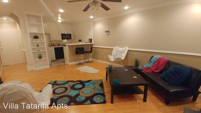 Foto del edificio - 2212 N Cahuenga Blvd