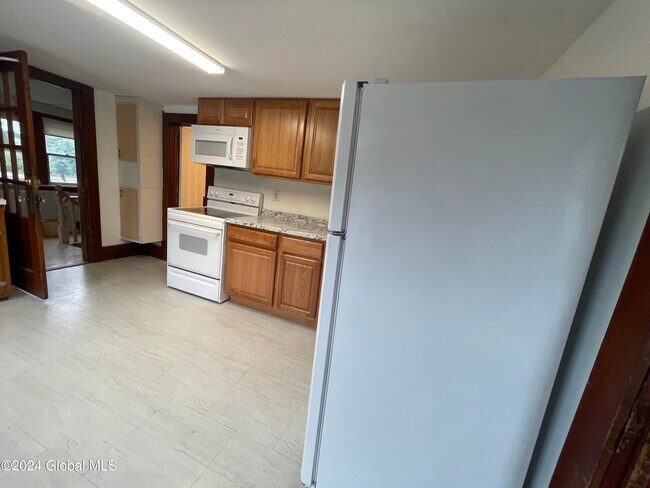 Building Photo - 3729 NY-43