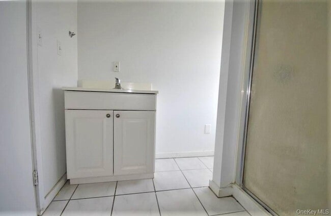 Foto del edificio - 547 NY-17M