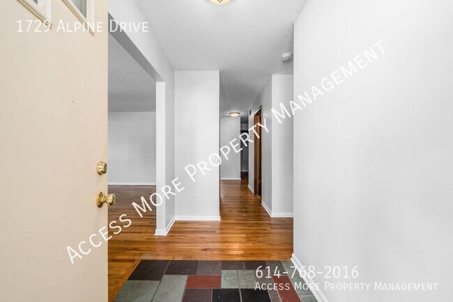 Building Photo - EXCEPTIONAL 3-BED, 2BATH SERENE HOME IN CO...
