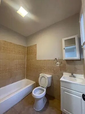 Building Photo - 565 Ocean Ave
