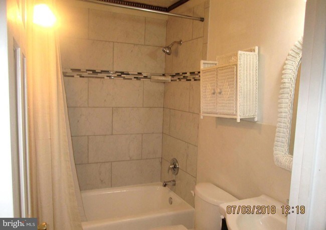 Foto del edificio - 125 Bay Dr