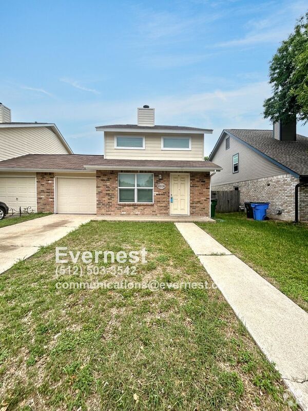 Building Photo - 707 Valley View Dr