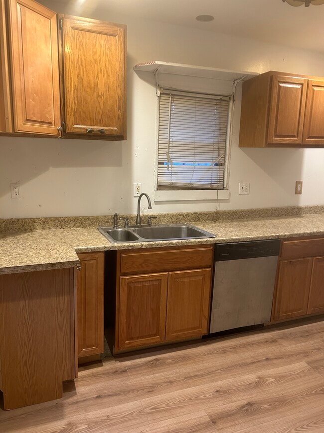 14626 Lesure St, Detroit, MI 48227 House Rental in Detroit, MI