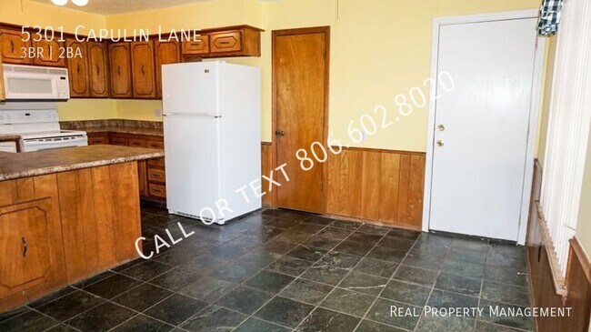 Foto del edificio - 5301 Capulin Ln