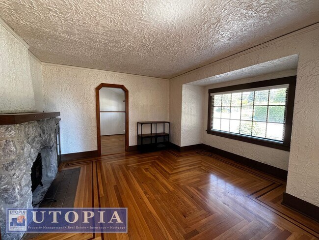 Foto del edificio - Charming 3 Bedroom, 1.5 Bathroom close to ...