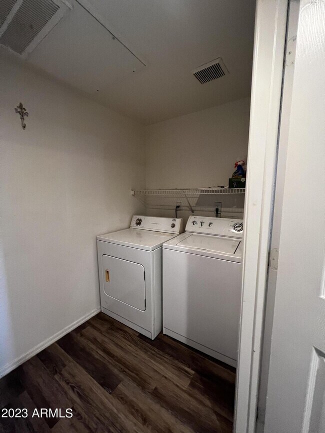 10030 W Indian School Rd Unit 110, Phoenix, AZ 85037 Room for Rent in