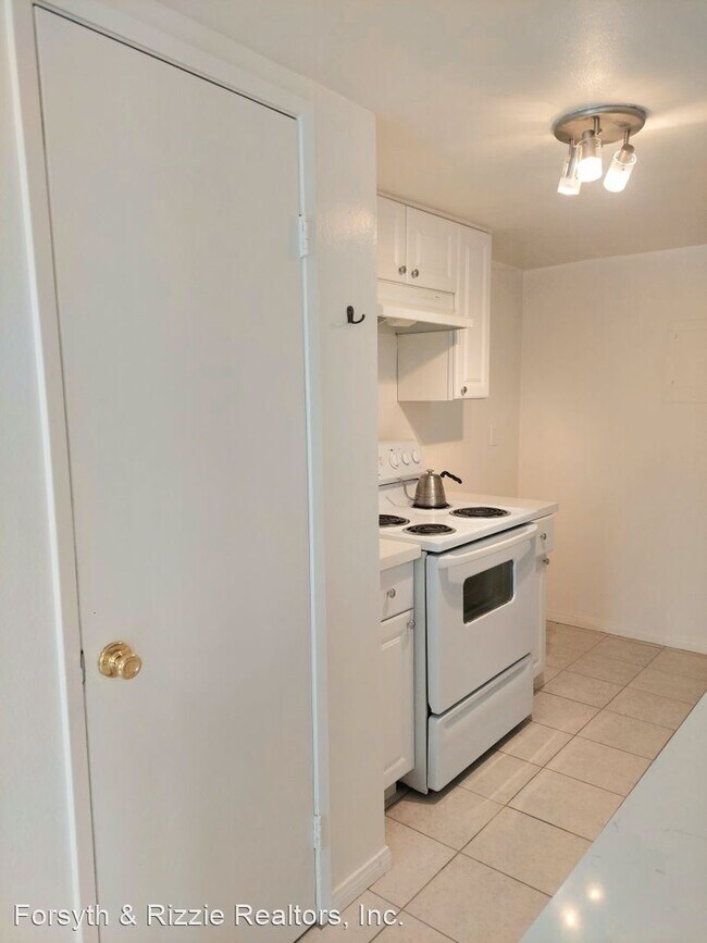 Building Photo - 2 br, 1 bath House - 2631 Spinnaker Avenue