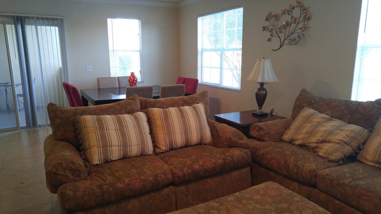 Primary Photo - 1030 Villagio Cir