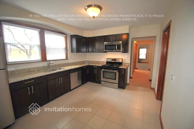 Building Photo - 6200 S Meade Ave