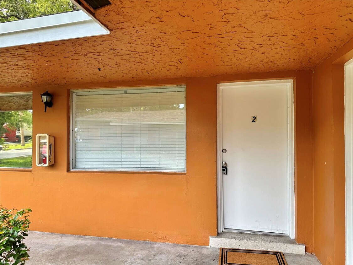 4270 NW 21st Ave, Oakland Park, FL 33309 Townhome Rentals in Oakland