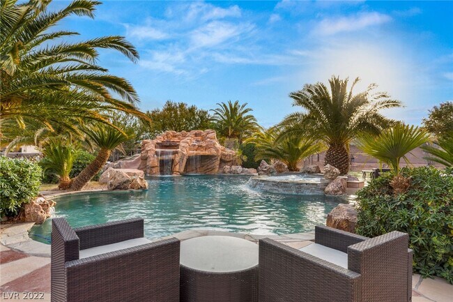 Foto del edificio - 9775 Severence Ln