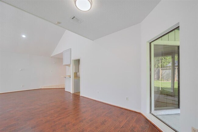 Building Photo - 12922 Ashford Chase Dr