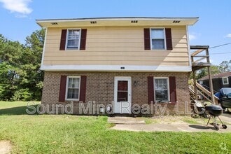 Building Photo - 1401 Sportsman Trail