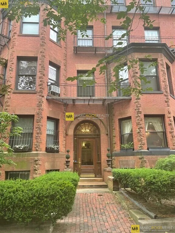 Foto del edificio - 400 Marlborough St